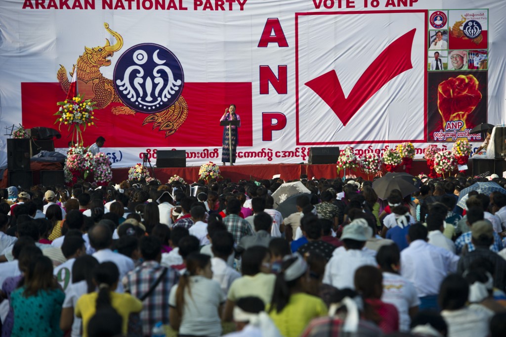 Rakhine ethnic people attend and listen during the ANP (Arakan National Party) campaign for the November 8 general election on October 25, 2015. (Ye Aung Thu)