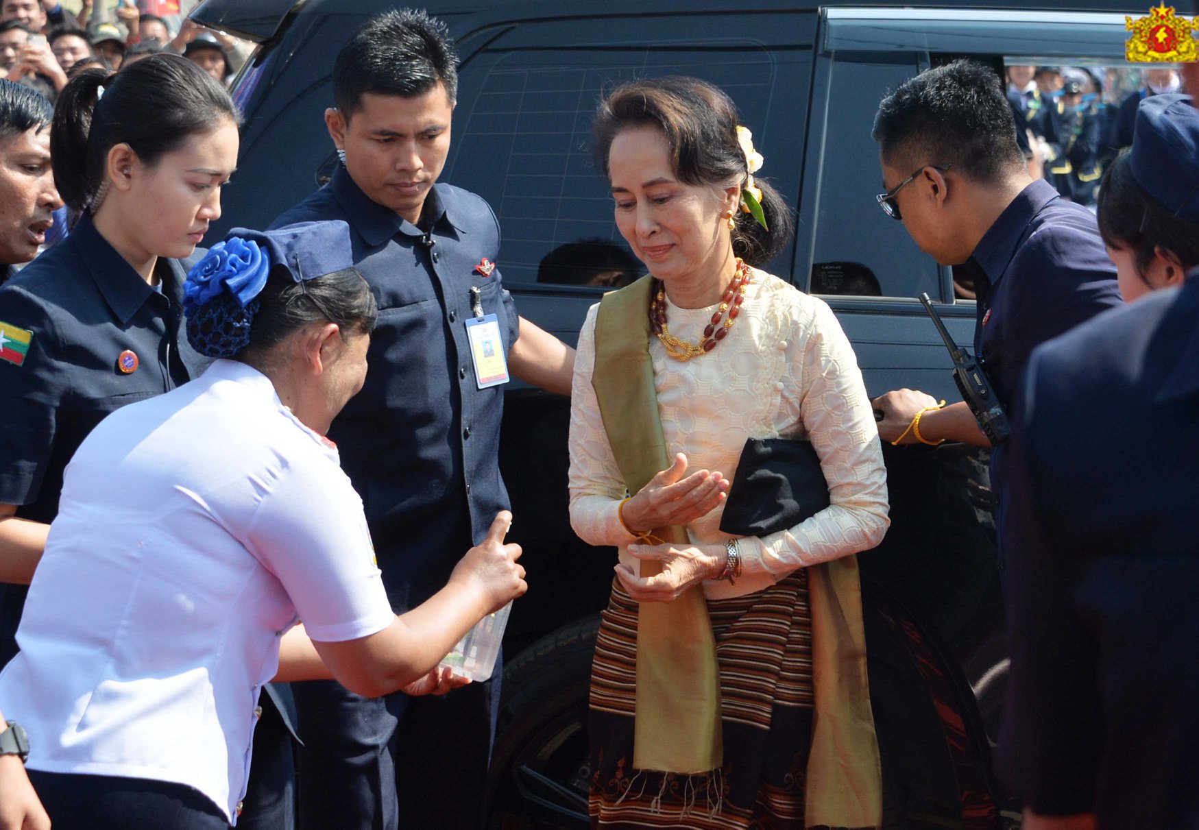 Aung San Suu Kyi held public meetings in Lashio and Pyin Oo Lwin on March 10. (Facebook / Myanmar State Counsellor Office)