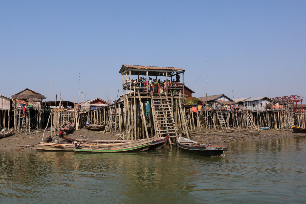 A coastal village near the Myeik area in Myanmar. (Victoria Milko / Mongabay)