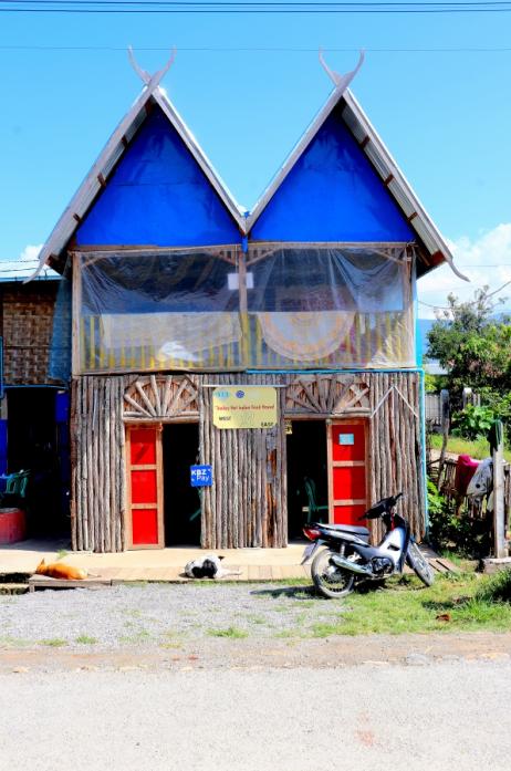 Innlay Hut, an Indian restaurant in Nyaung Shwe devoted to Eminem. The M-shaped roof is intentional. 