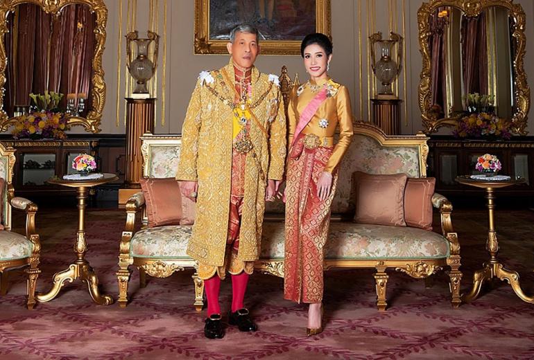  In this file undated handout from Thailand's Royal Office received on August 26, 2019, Thailand's King Maha Vajiralongkorn poses with royal noble consort Sineenat Bilaskalayani, also known as Sineenat Wongvajirapakdi. 
