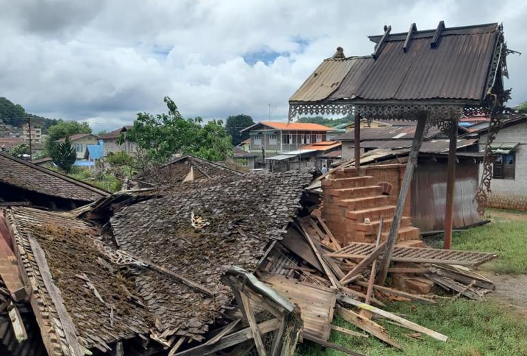 Bad weather tore through Pinlaung Palace in southern Shan state. (Moe Win / Facebook)