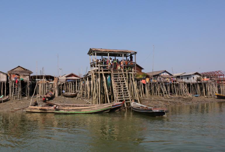 A coastal village near the Myeik area in Myanmar. (Victoria Milko / Mongabay)