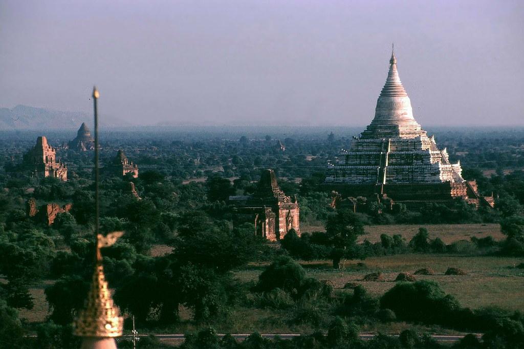 A view of Bagan&#039;s Ananda temple, built in 1105 AD.