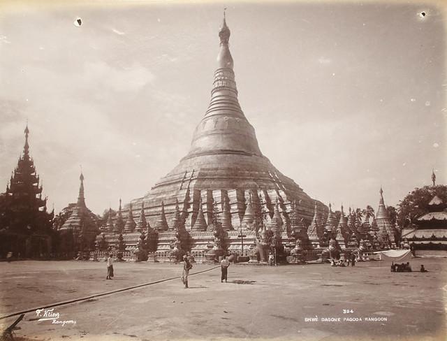 A view of Shwedagon Pagoda. (1907)