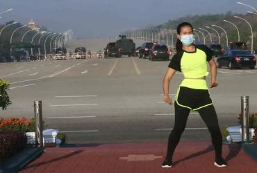 A screen grab of Khing Hnin Wai dancing in Naypyidaw as the coup takes place.