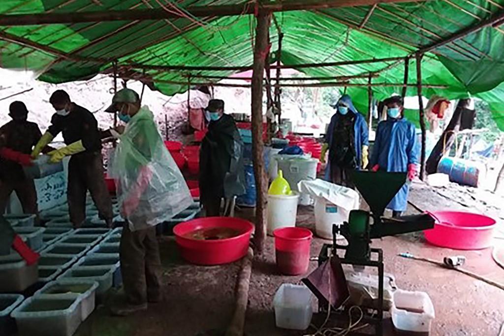  Items found at a jungle drug lab in Kutkai township in Shan state. (Office of the Commander-in-Chief of Defence Services / AFP)