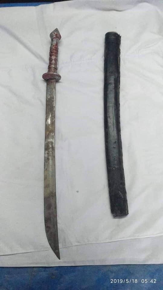 The sword carried by Min Htwe. (Mandalay police / Facebook)