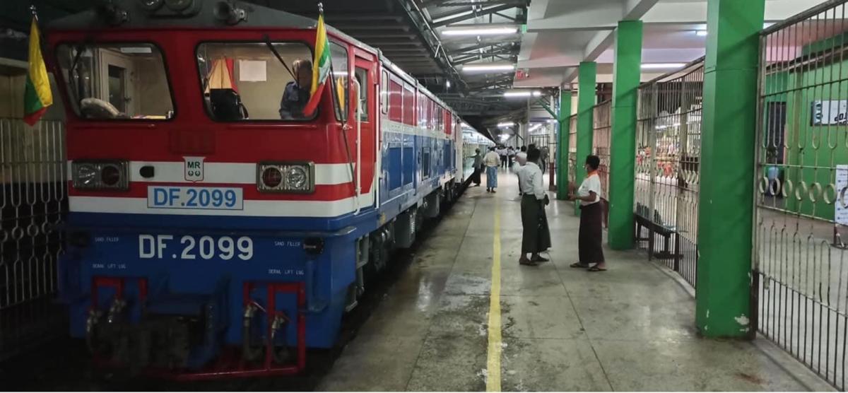 New coaches will service the Yangon to Mawlamyine route. (MNA)